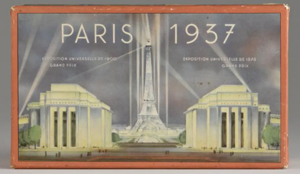 La mode (Expositions 1900 – 1937)